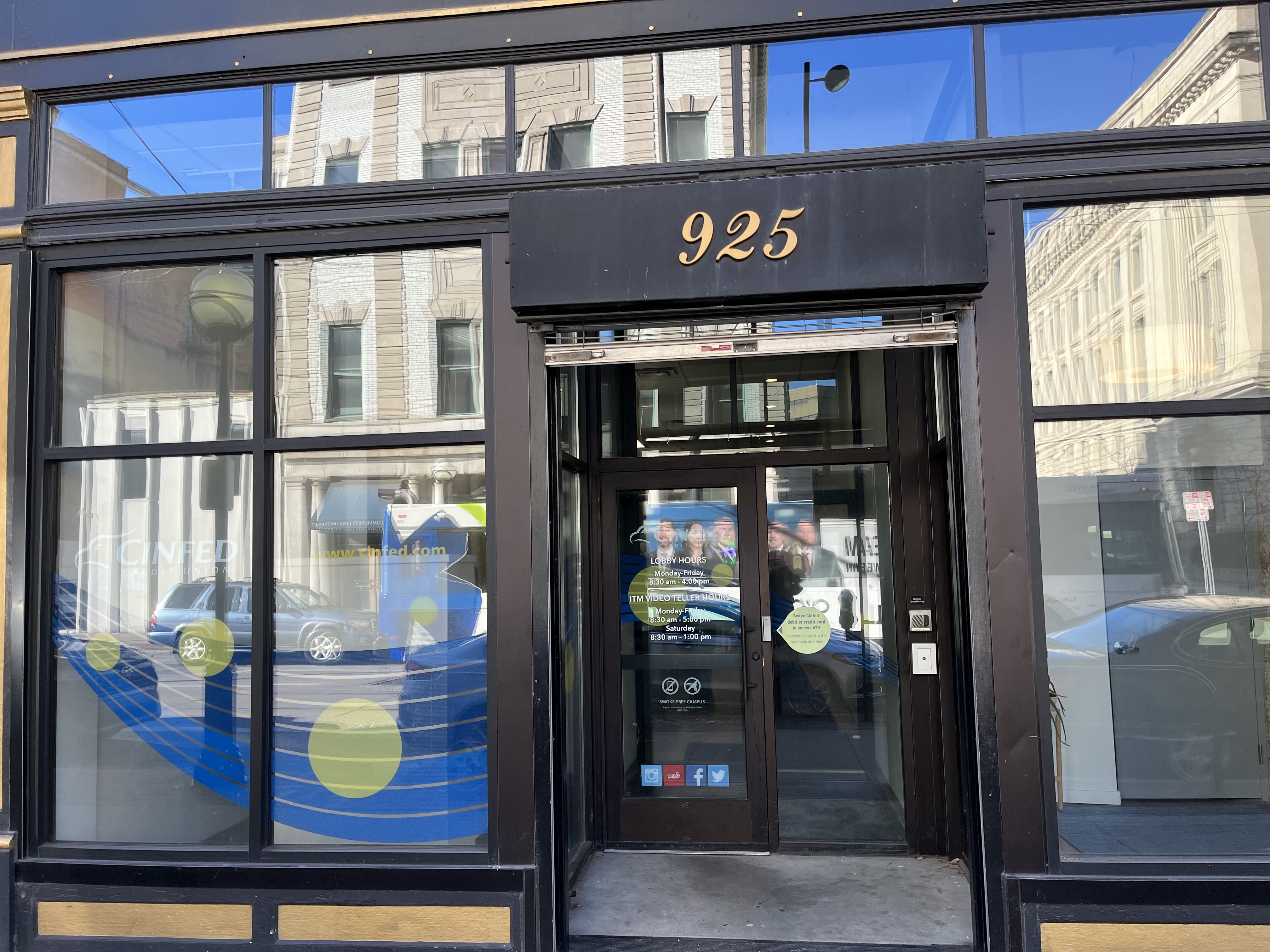 925 Main Street